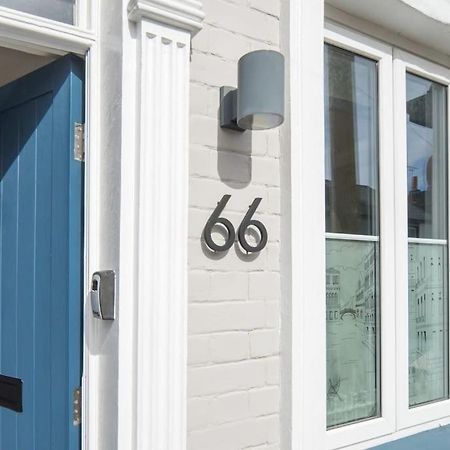 Captain'S Cottage - Central West Cowes - Spacious, Entire 1-Bed Home Exterior photo