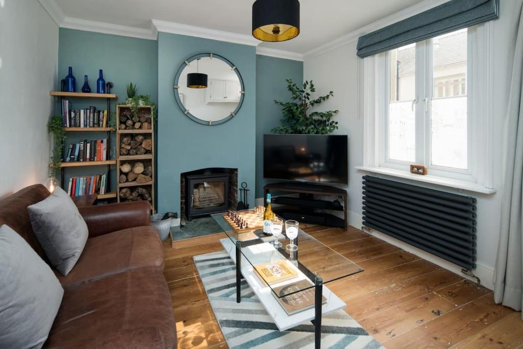Captain'S Cottage - Central West Cowes - Spacious, Entire 1-Bed Home Exterior photo